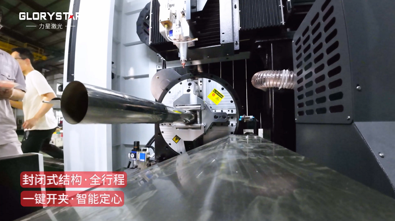 有精度！有速度！VS6012TG雙卡盤光纖激光管材切割機